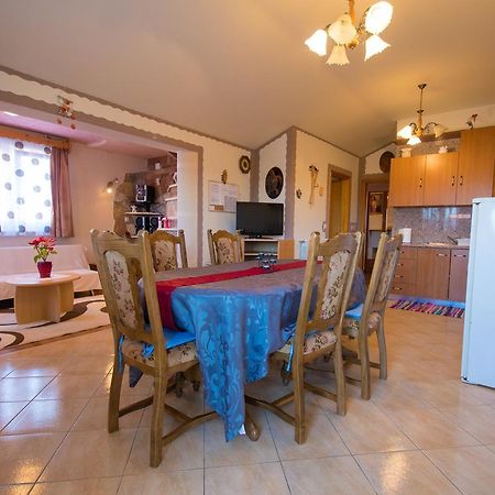 Apartment Hajdi Malinska Luaran gambar