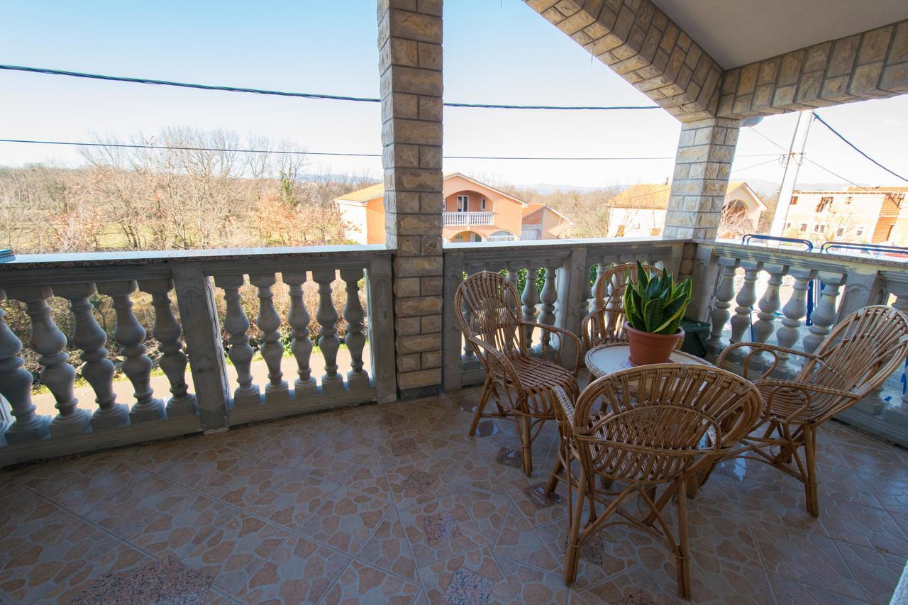 Apartment Hajdi Malinska Luaran gambar